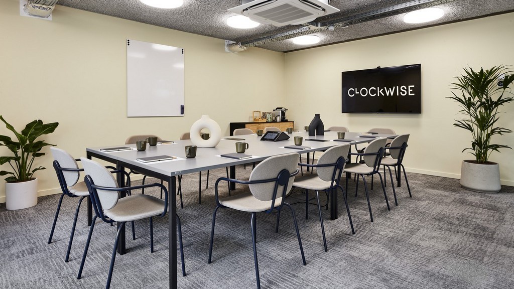 Instapklare kantoorplateaus te huur in Clockwise Antwerpen