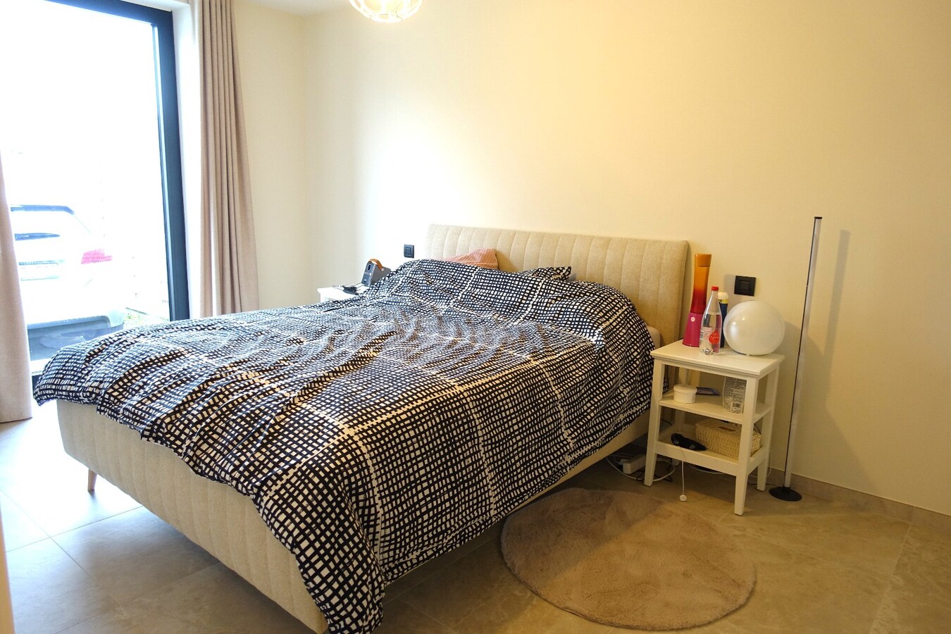 Prachtig appartement van 108,43 m² met autostaanplaats op uitstekende ligging in hartje Jabbeke 