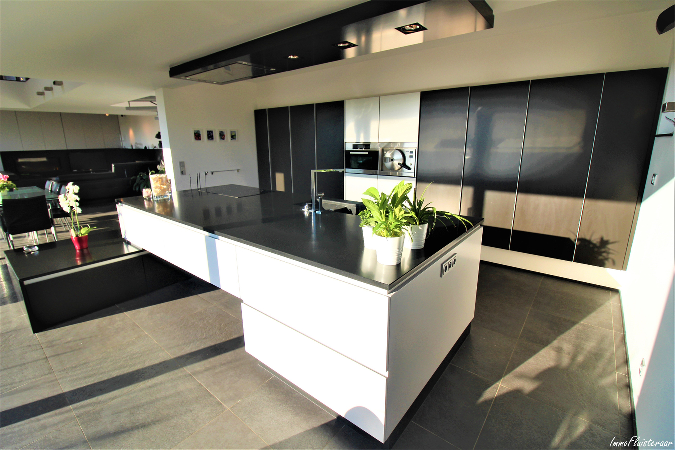 Magnifique maison avec grande annexe et prés sur environ 2ha à Biévène (Brabant Flamand) 