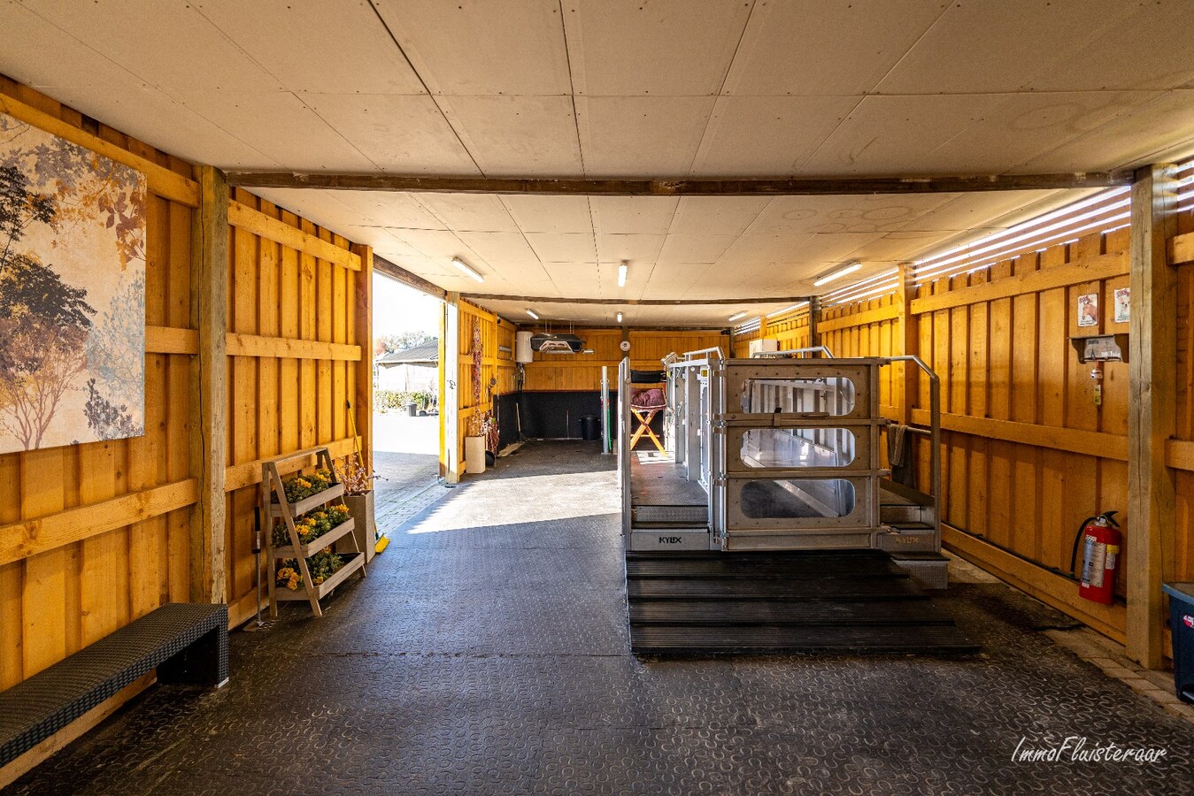 Volledig uitgeruste paardenaccommodatie op ca. 4,2 ha nabij Herentals 