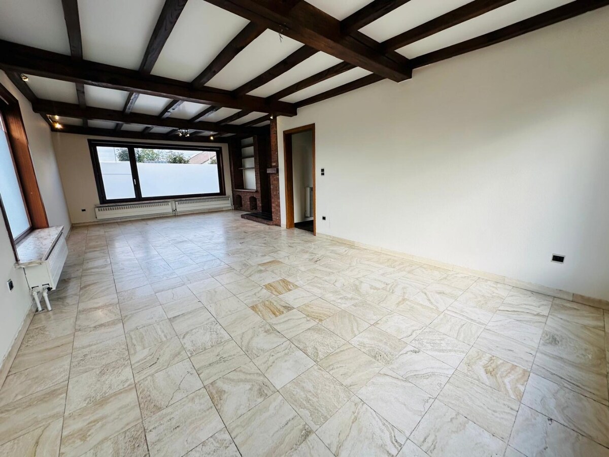 Eigentijdse vrijstaande woning te Peer 