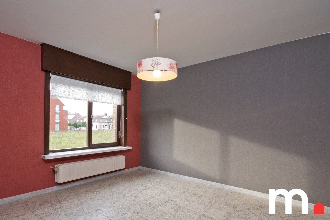 Alleenstaande Villa met 5 slaapkamers en 348m² bewoonbare oppervlakte te Lendelede! 