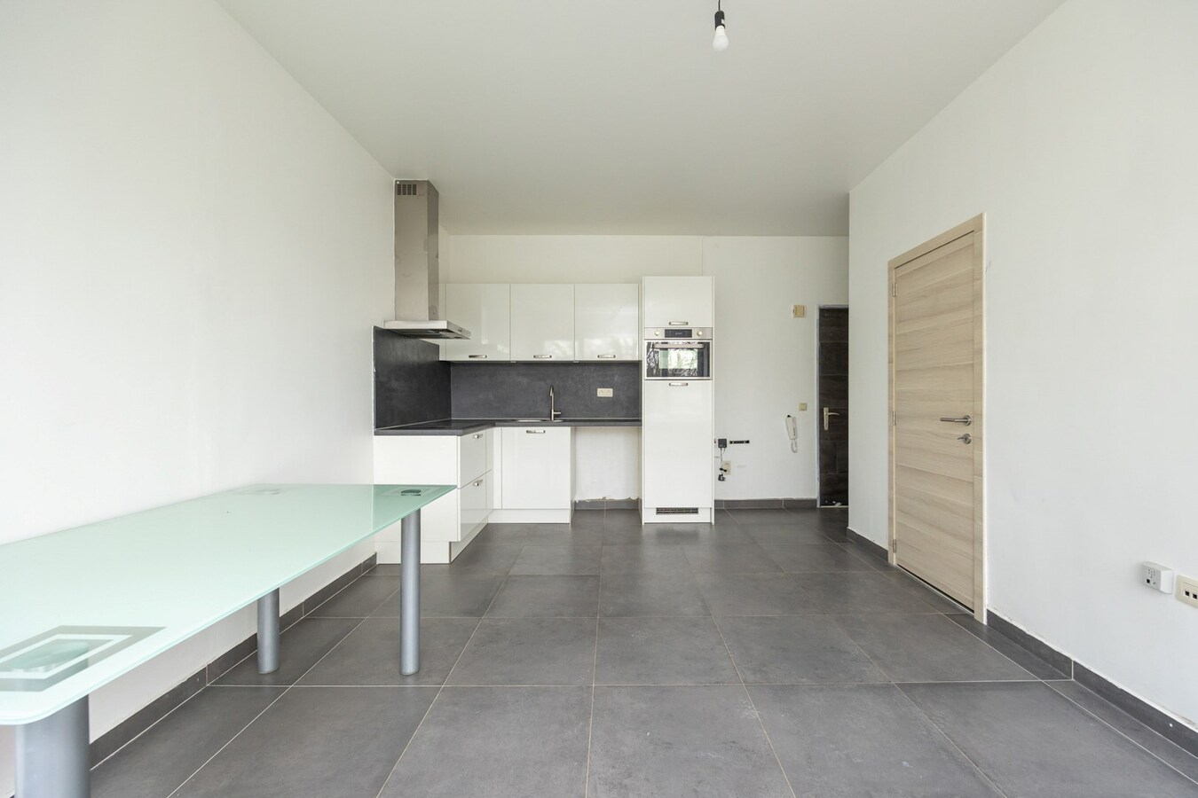 Instapklare studio nabij het Koning Albertpark te Antwerpen centrum! 