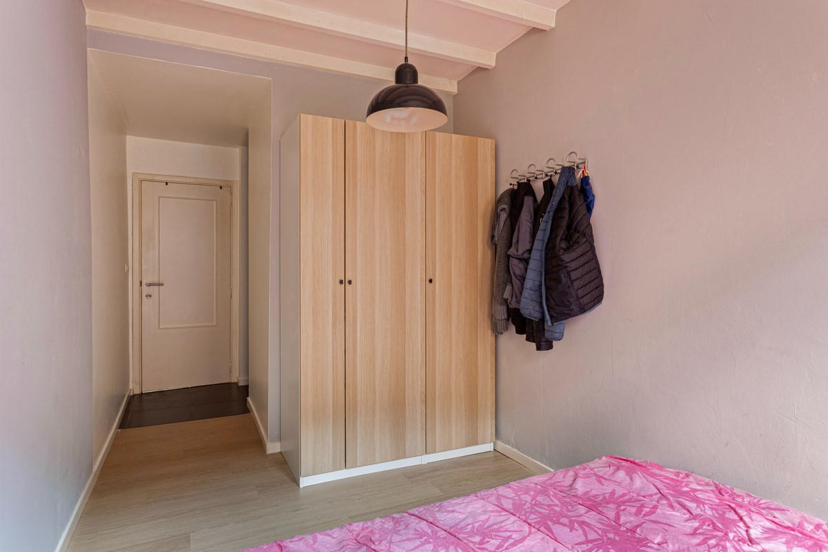 Gelijkvloers appartement met berging. 