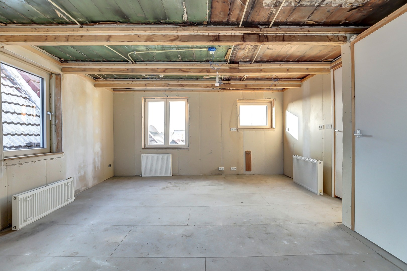 Drive-in woning te koop in Berltsum