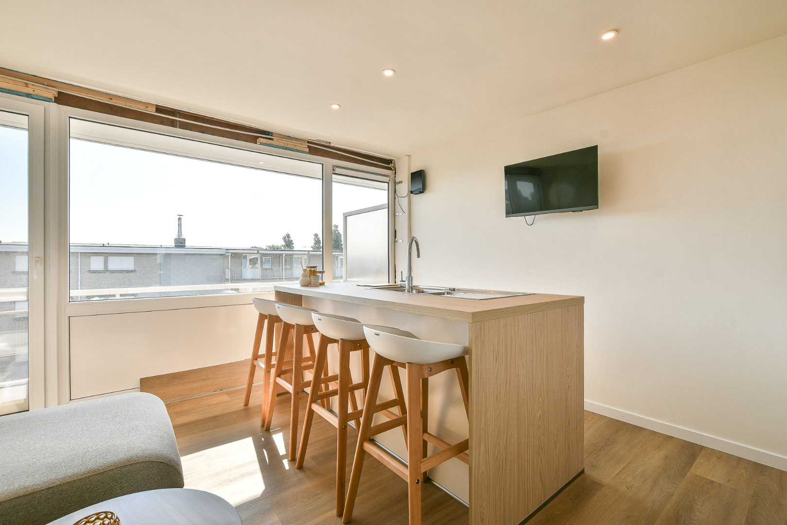 Verzorgd éénslaapkamerappartement met terras en staanplaats in Vosseslag 