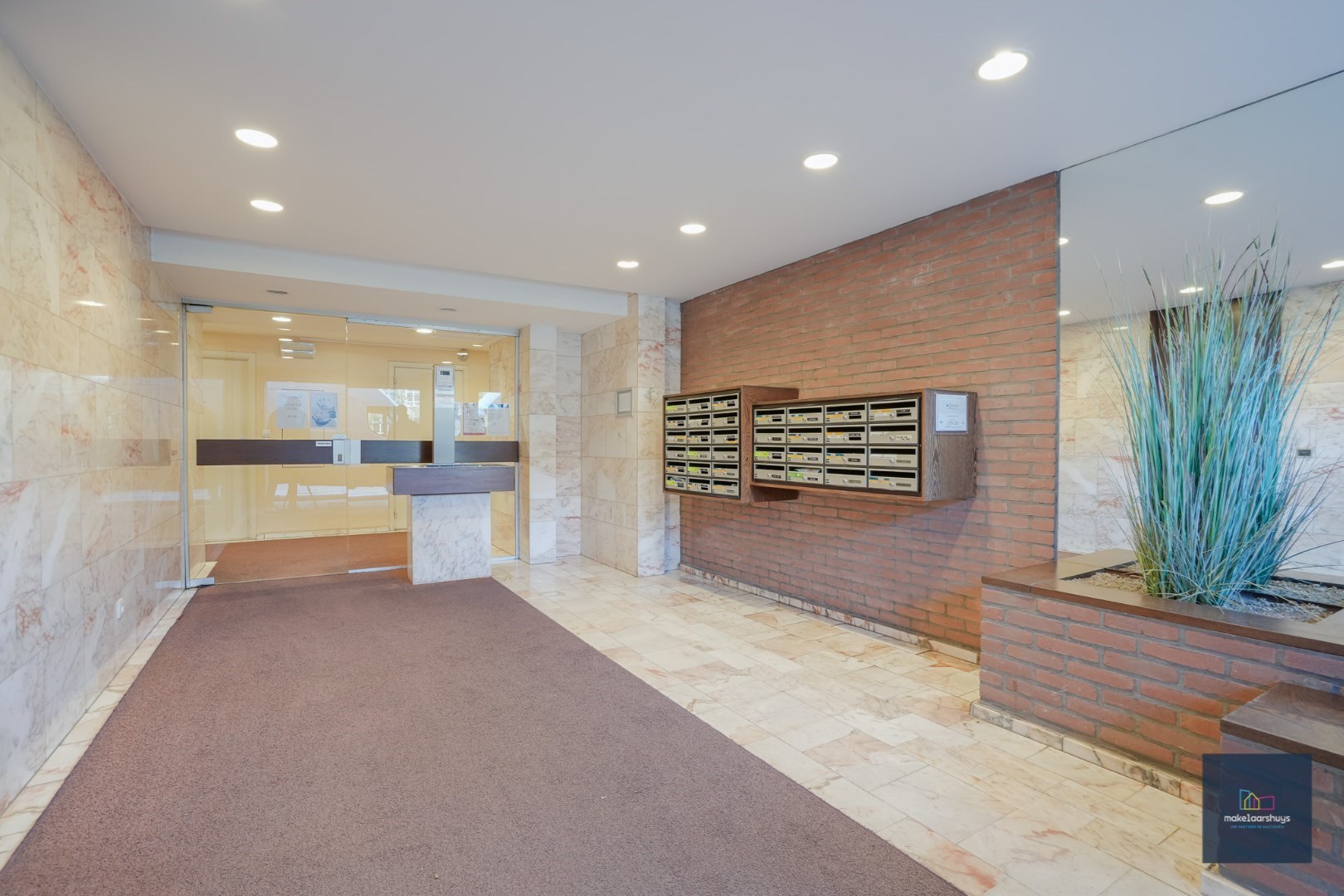 VERHUURD - Ruim 2-slpk app op de Coupure (zie bezoekmoment website) 