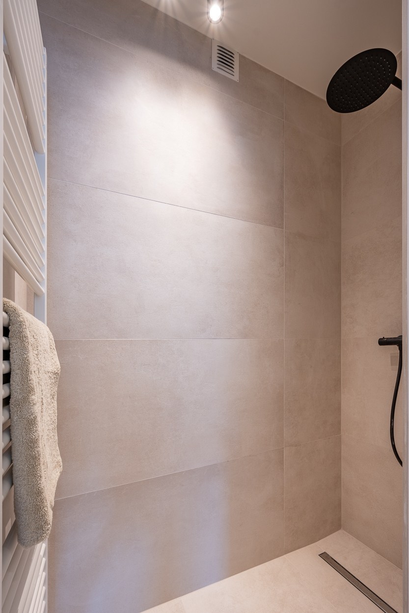 Magnifique appartement rénové de 3 chambres à coucher près de l'avenue Lippens à Knokke. 