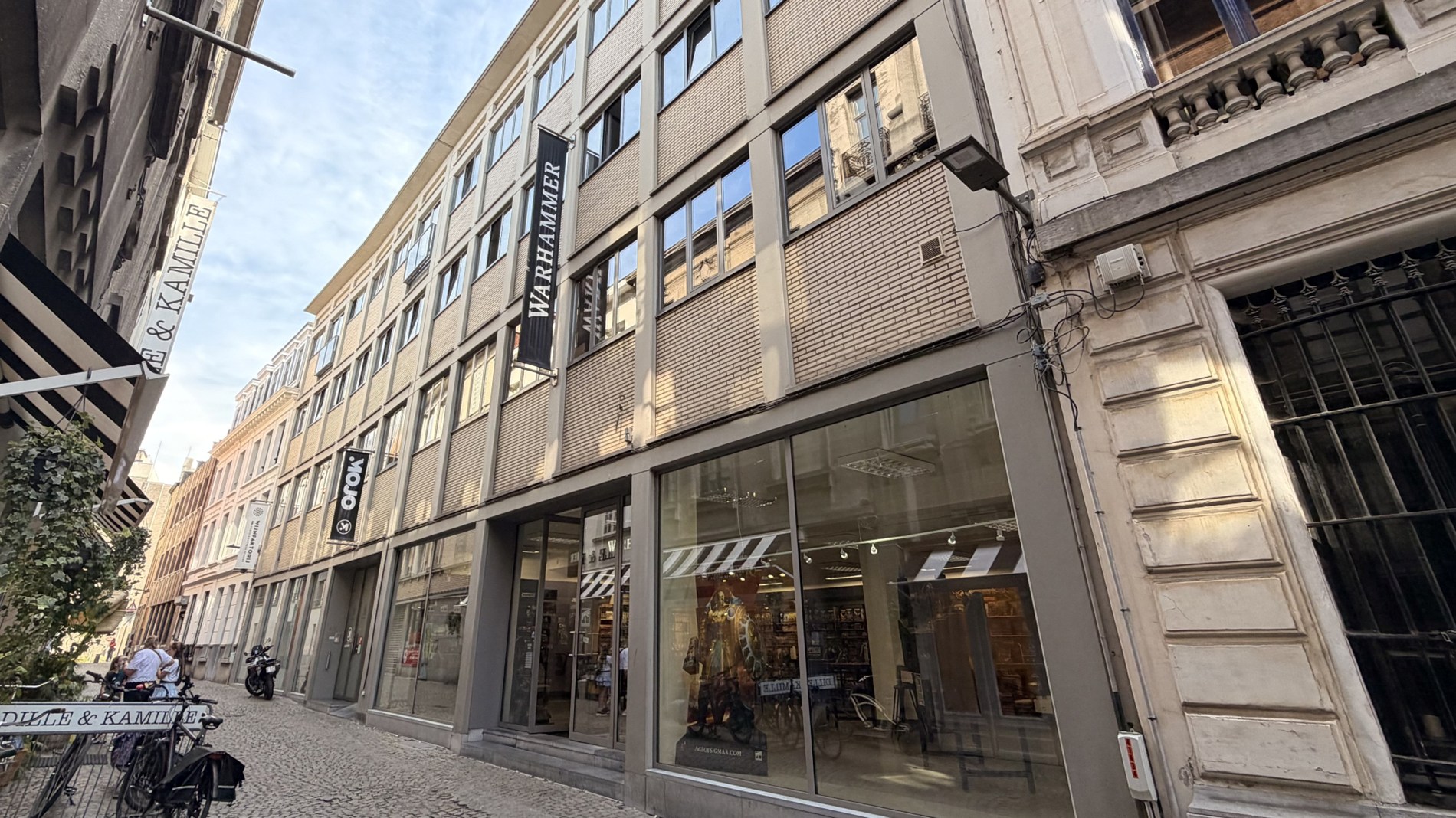 Instapklare kantoorruimte te huur in hartje Antwerpen