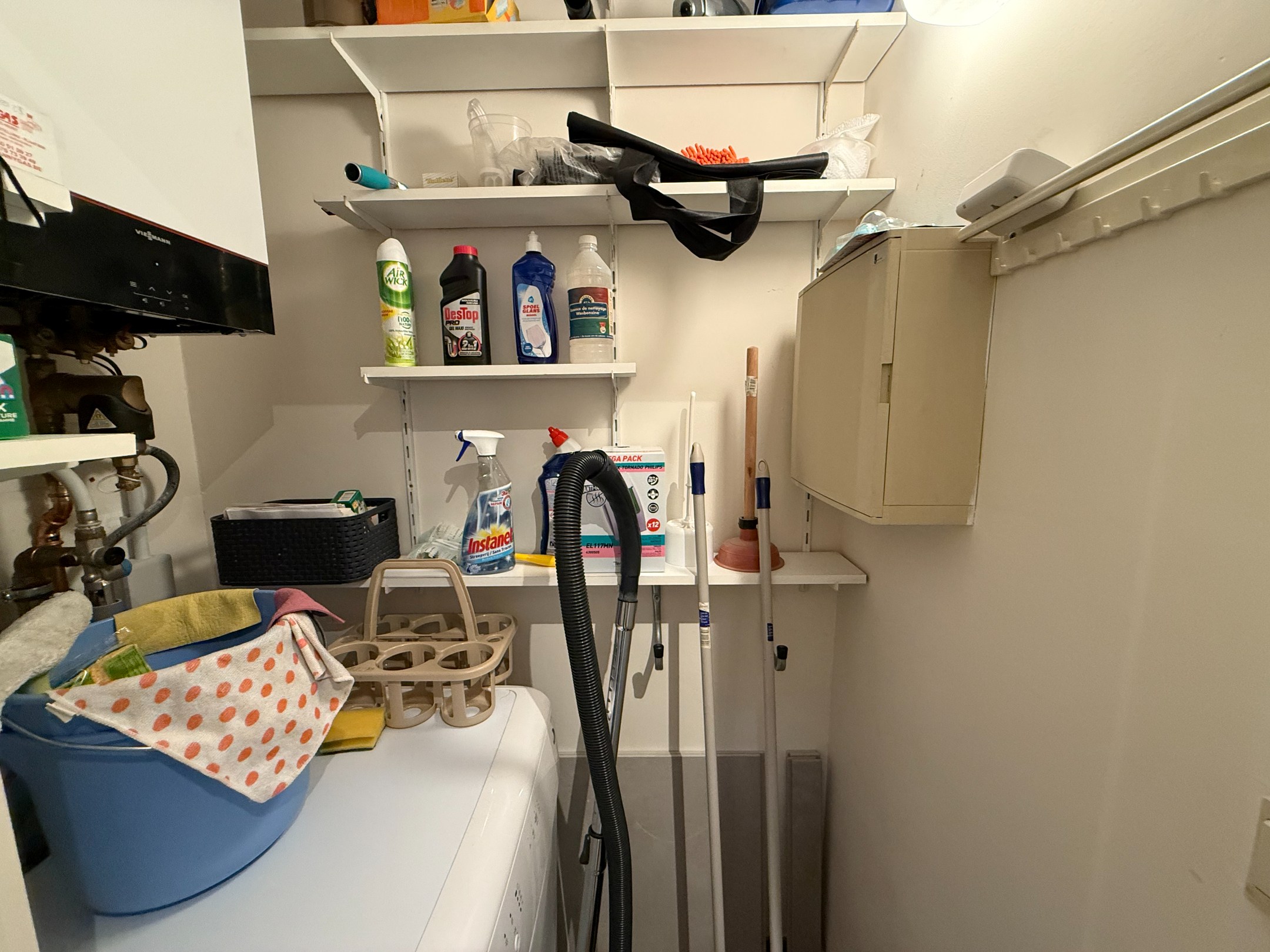 GEMEUBELD: 2- slaapkamer appartement gelegen op een toplocatie in de Van Bunnenlaan 