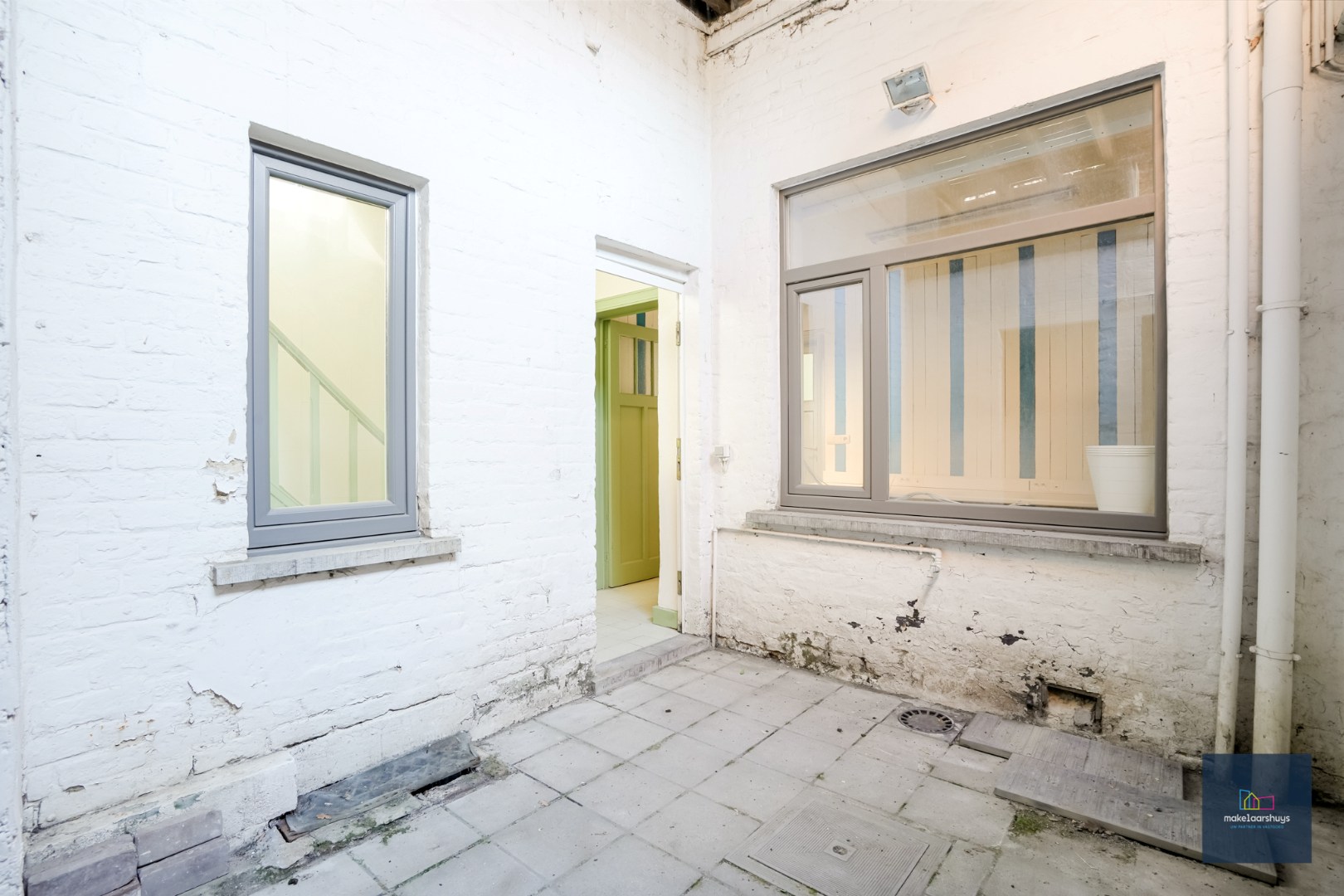 Karaktervolle eigendom met handelsruimte en renovatiepotentieel 