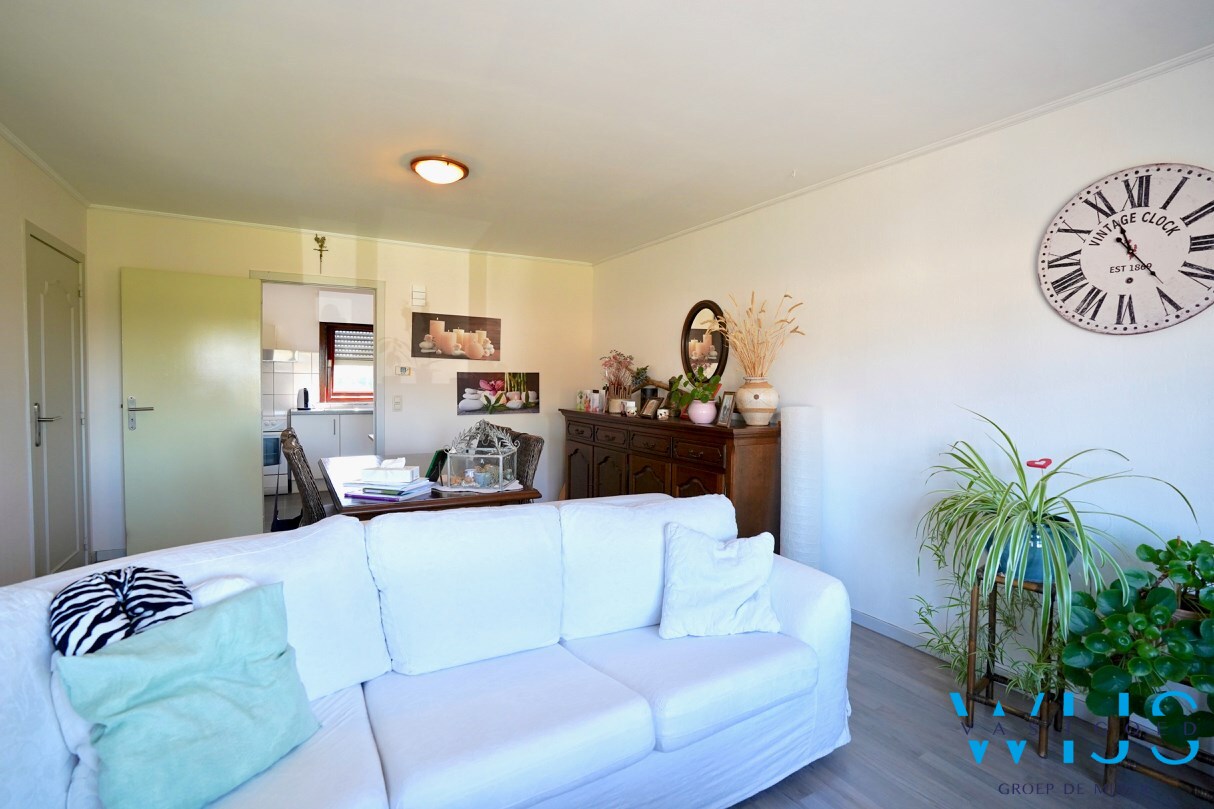 Bel-étage met inpandige garage &amp; zonnige tuin te Ertvelde! 