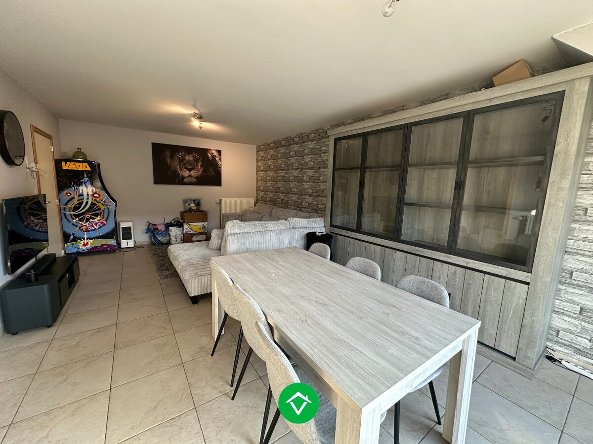 Appartement met 3 slaapkamers en garage te Eernegem 