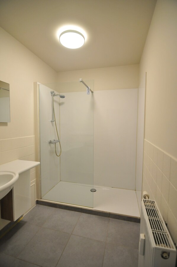 Gerenoveerd 2-slaapkamerappartement in het centrum van Avelgem 