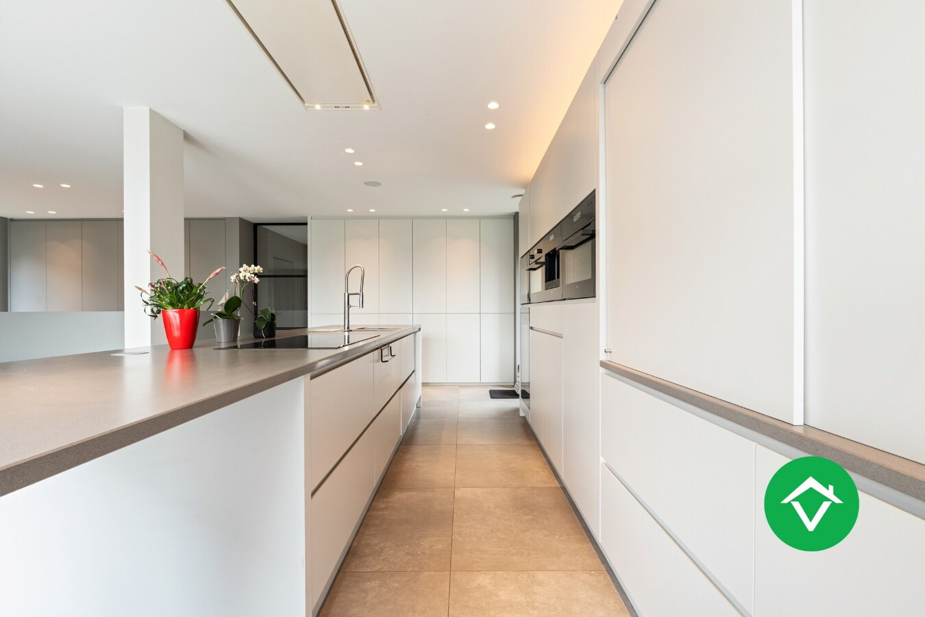 Instapklare woning met 4 slaapkamers en garage te Torhout 