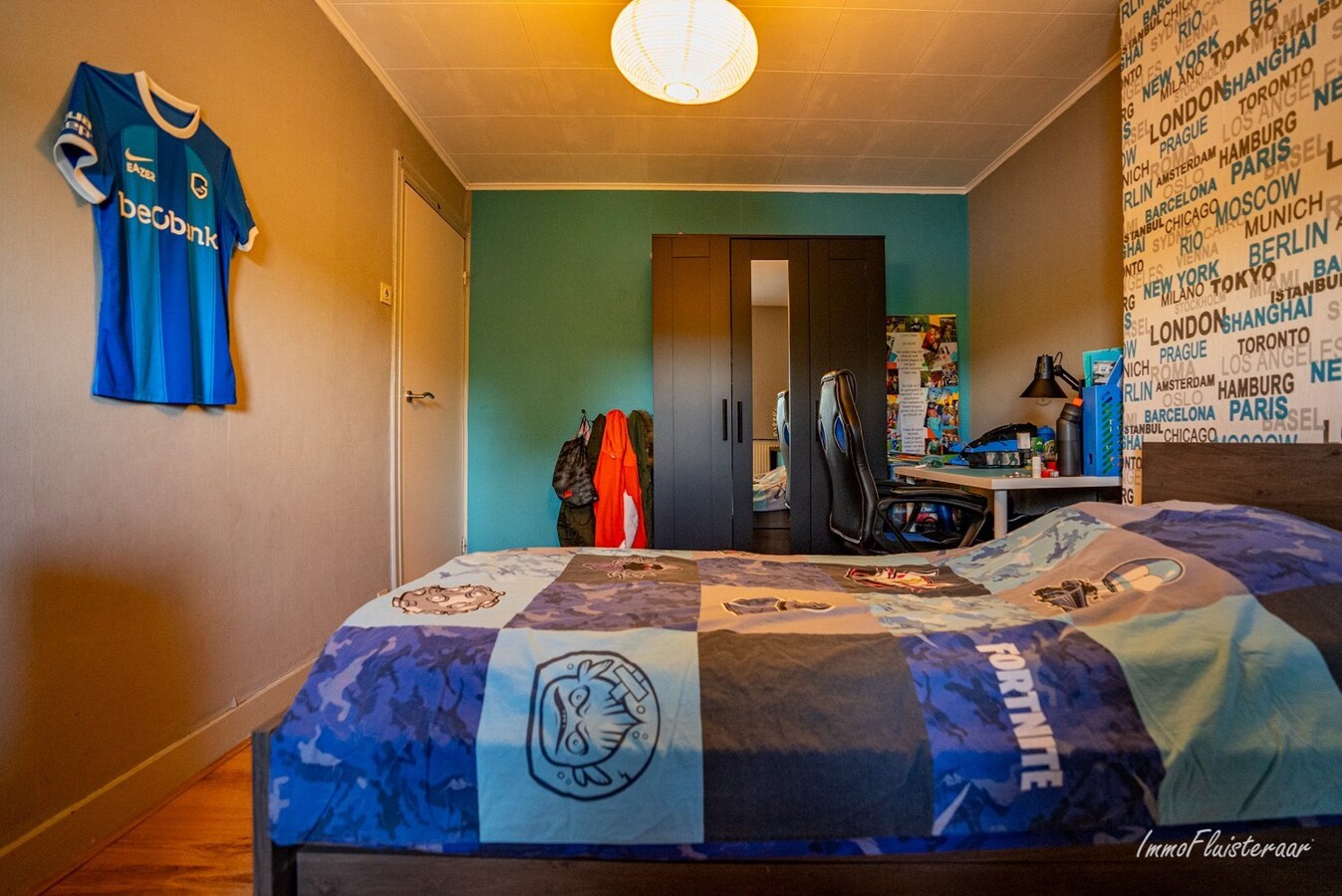 Charmante tweegezinswoning met paardenstallen op ca. 20 are in Bilzen 