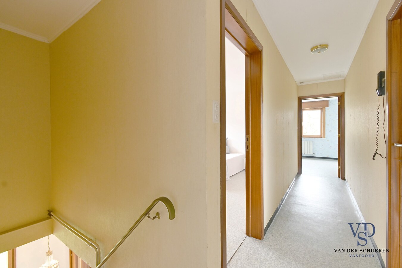 Degelijke eigendom met mogelijkheden 