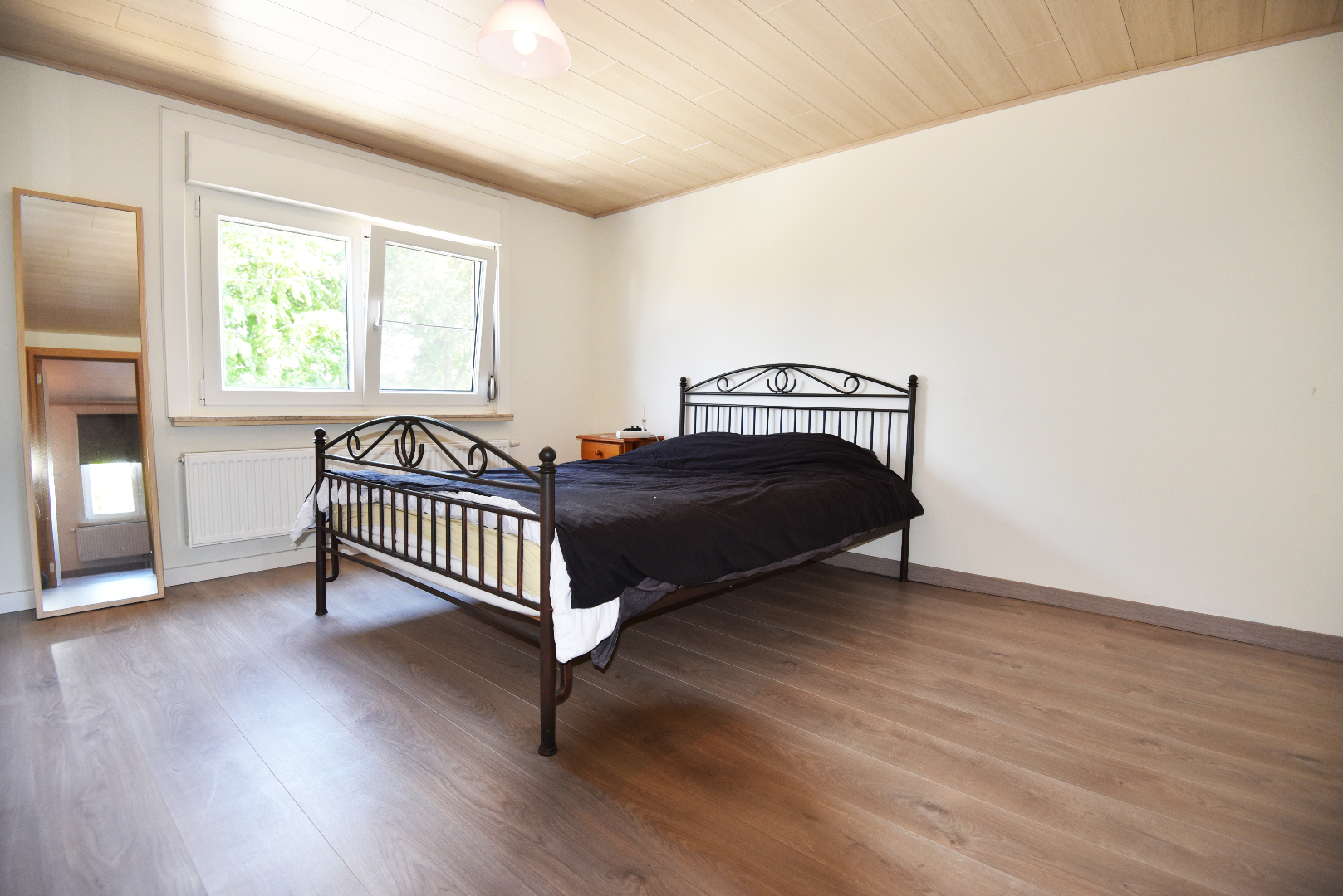 Gerenoveerde woning 3 slpks en garage op 920m² te Maldegem 