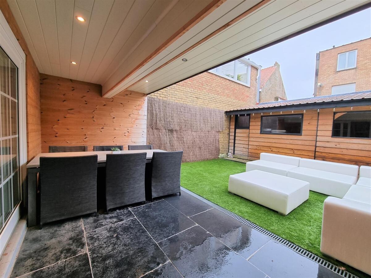 Centraal, doch rustig gelegen leuke bel-étagewoning - Heist 