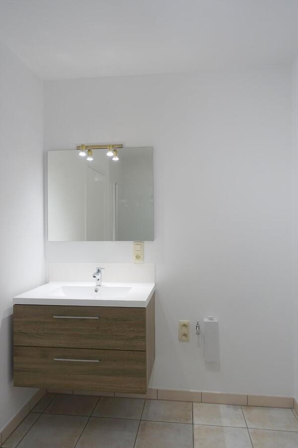 Lichtrijk appartement nabij centrum 