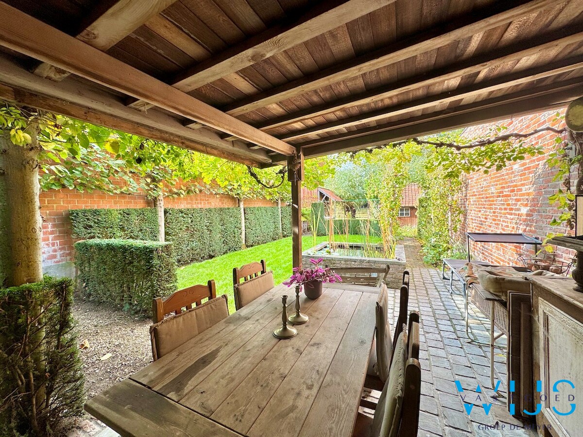 Multifunctionele eigendom op prachtig perceel van 1.682 m² ! 