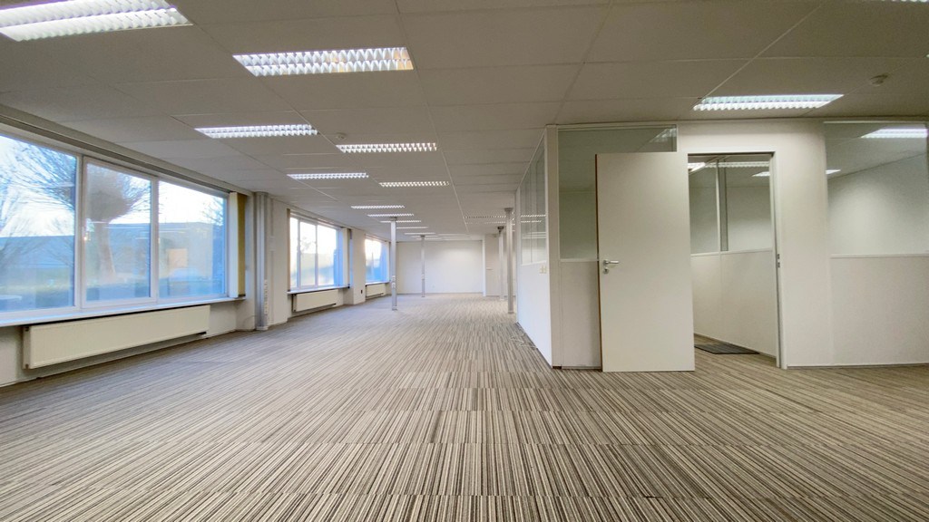 Instapklare kantoren te huur in Lokeren