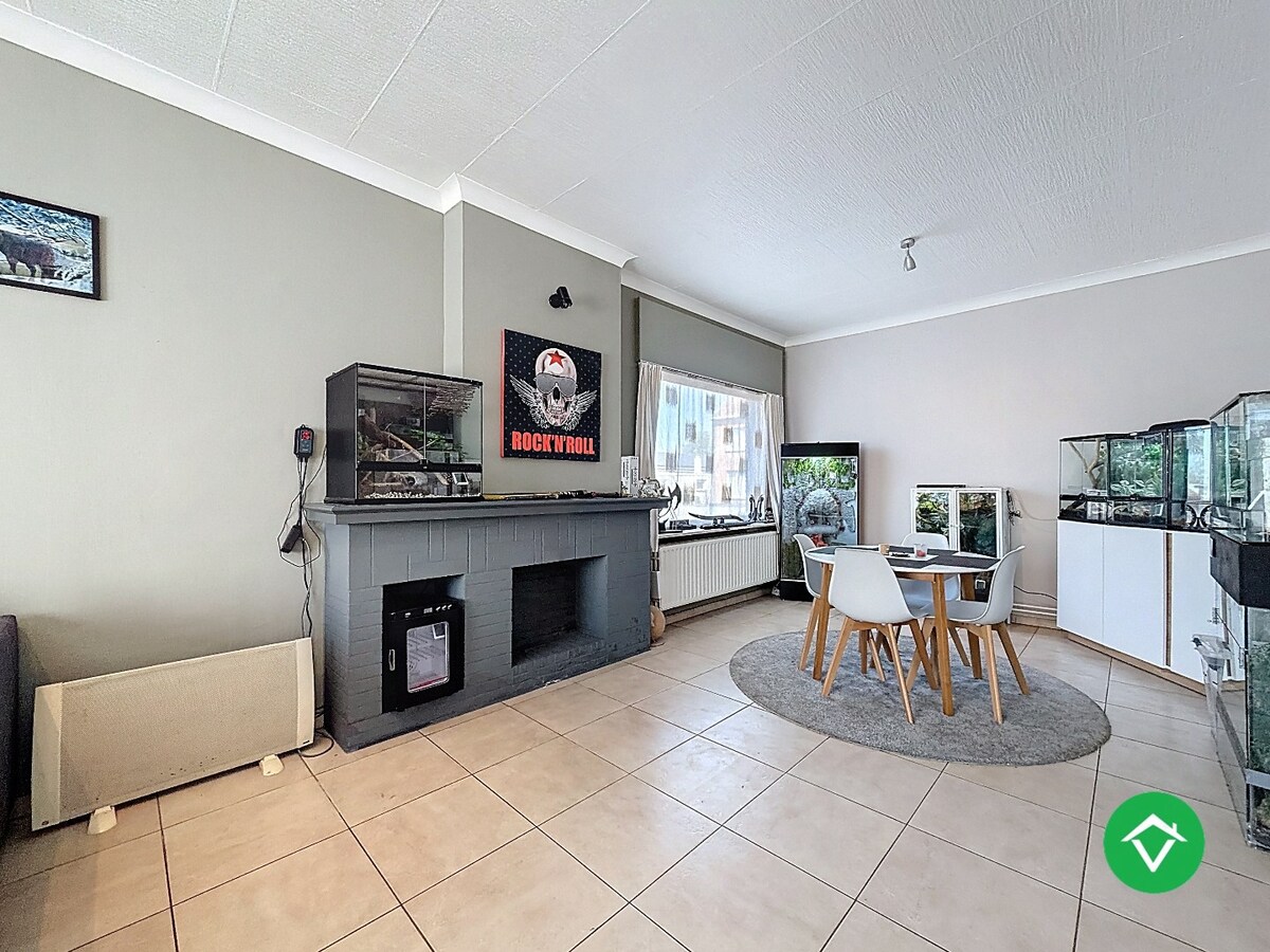 Gelijkvloers appartement met 2 slaapkamers en garage te Ichtegem 