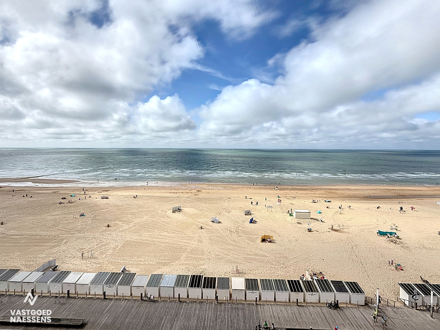 STUDIO RÉNOVÉ AVEC VUE SUR LA MER 