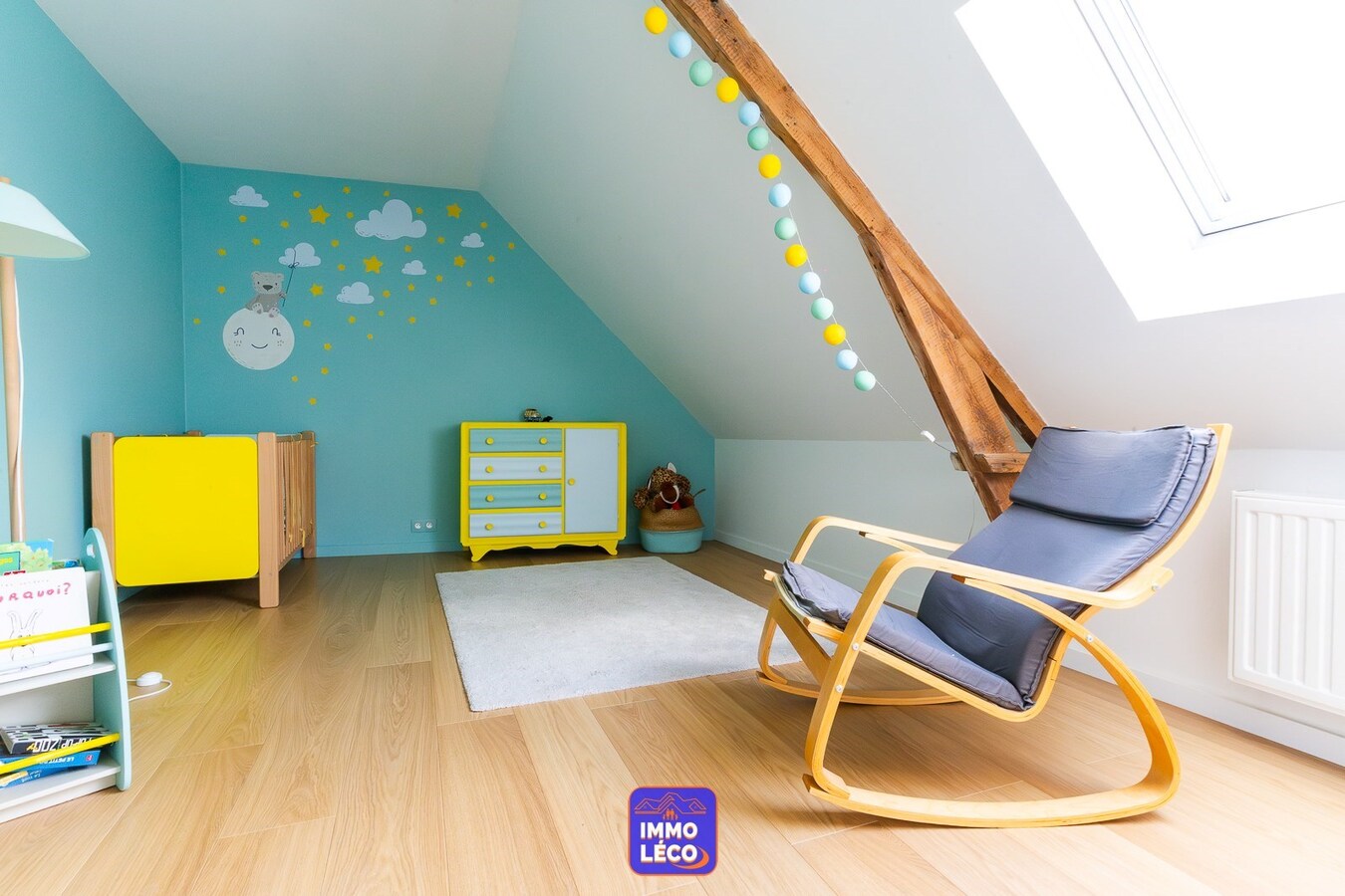 Maison aux volumes impressionnants, érigée sur 1457m², 4 garages, TOP SECTEUR ! COUP DE COEUR ! 