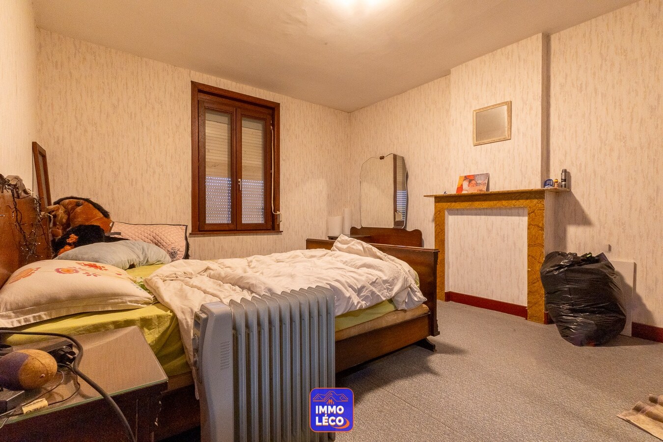 Maison à rénover érigée sur 595m², dans un village apprécié au Mont de l'Enclus ! 