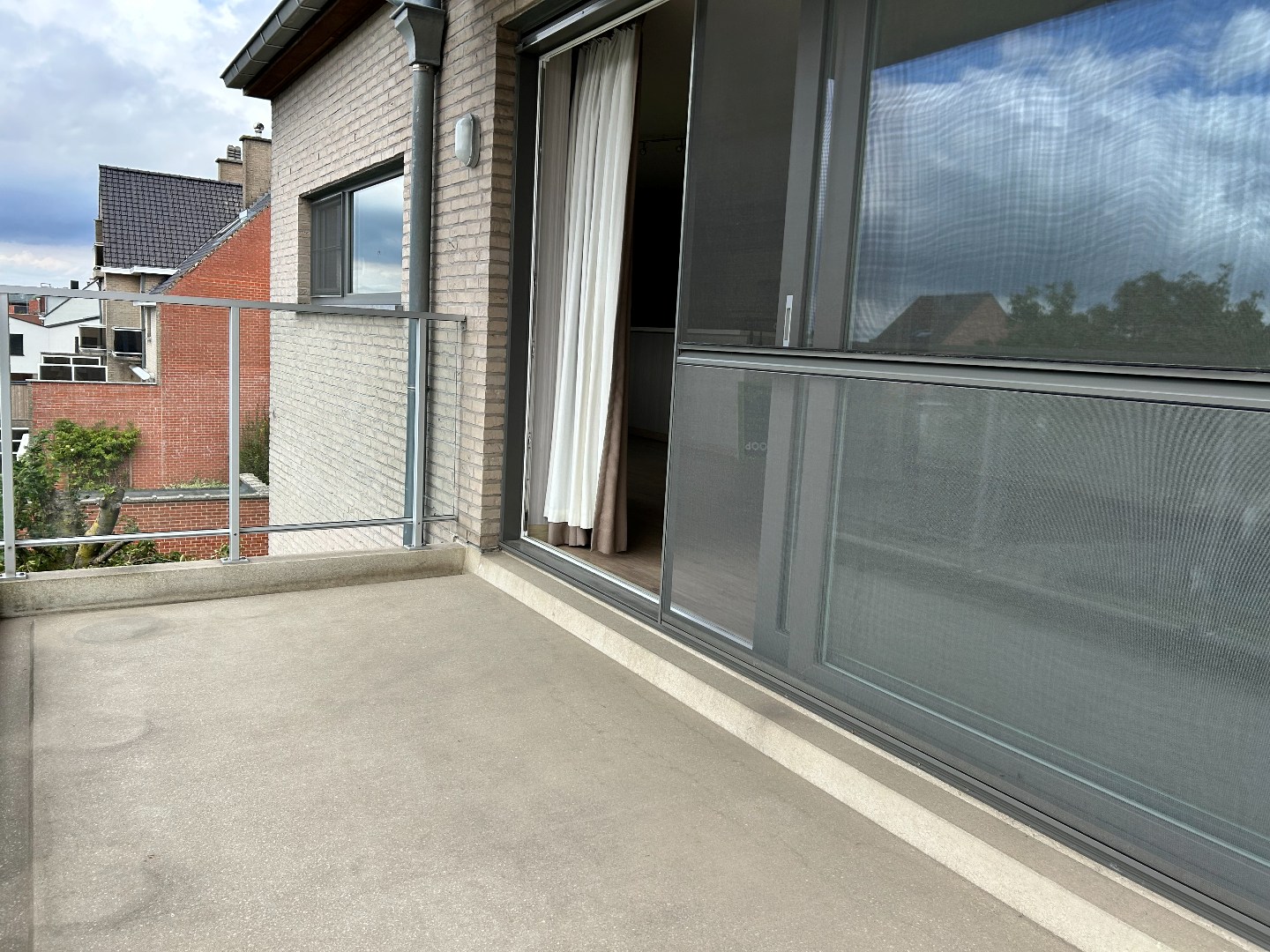Instapklaar appartement met 3 slaapkamers, terras en garage 