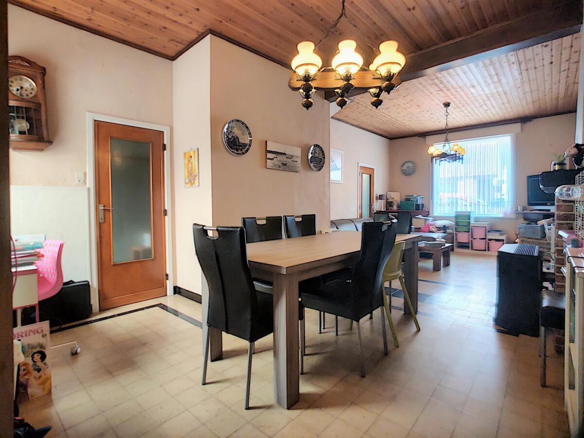 Ruime gezinswoning met tuin - Heist 