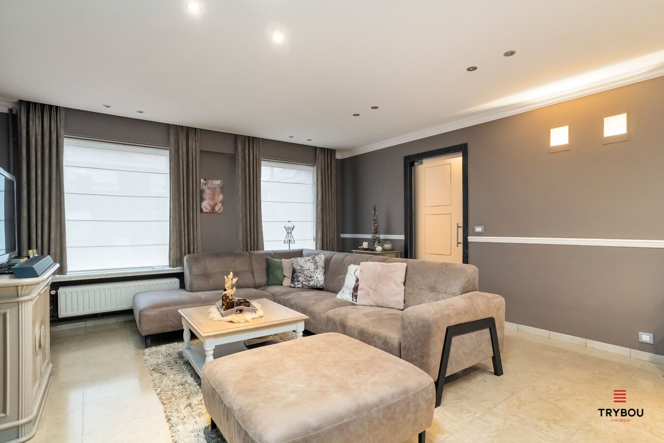 Instapklare halfopen woning met 3 slaapkamers en garage te Oostnieuwkerke 