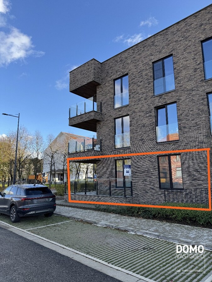 MODERN APPARTEMENT MET 2 SLAAPKAMERS IN HET CENTRUM VAN BOEKT 