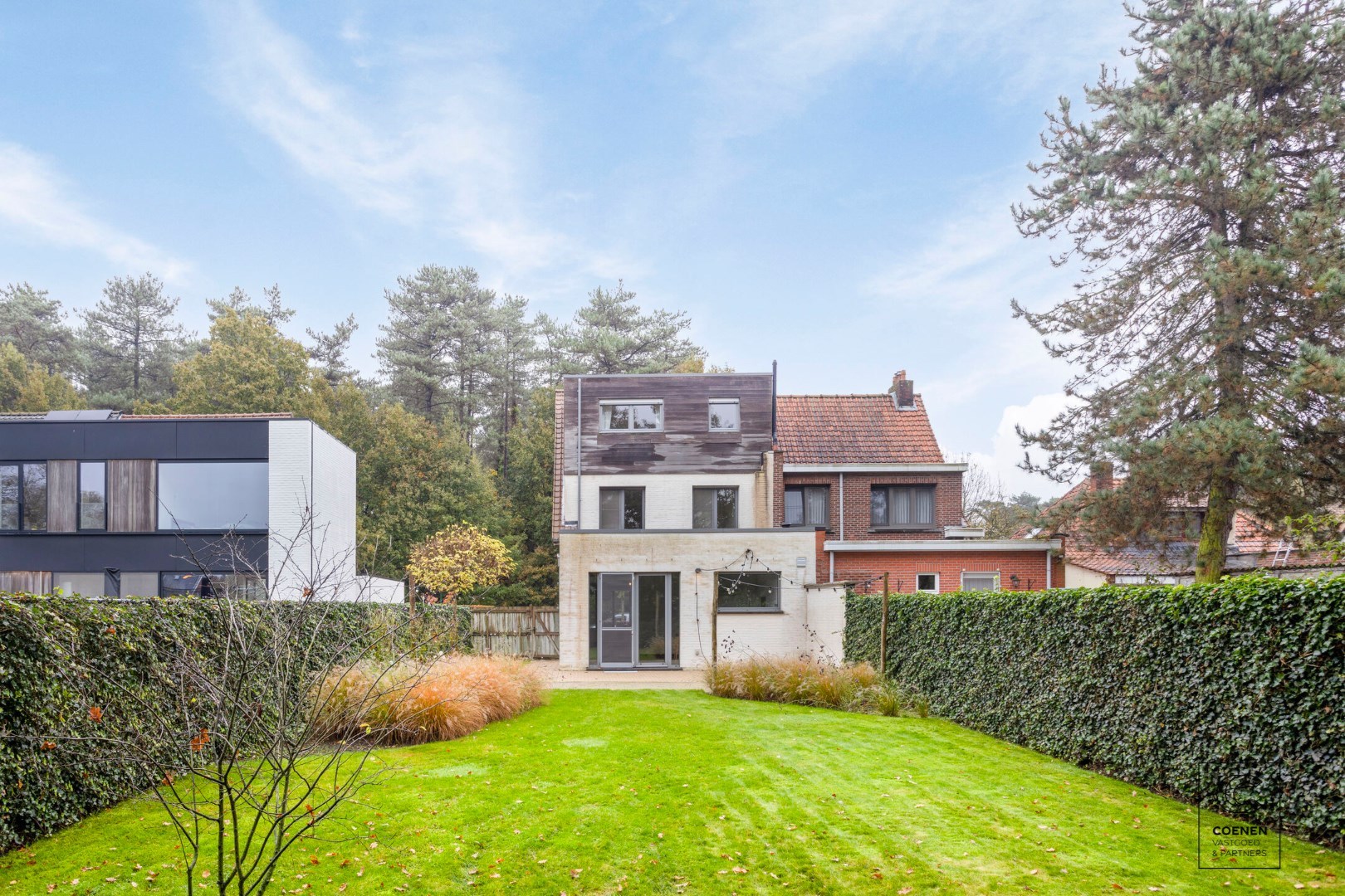 Gerenoveerde HOB te huur met 3 à 4 slaapkamer op een TOPlocatie te Schilde! 