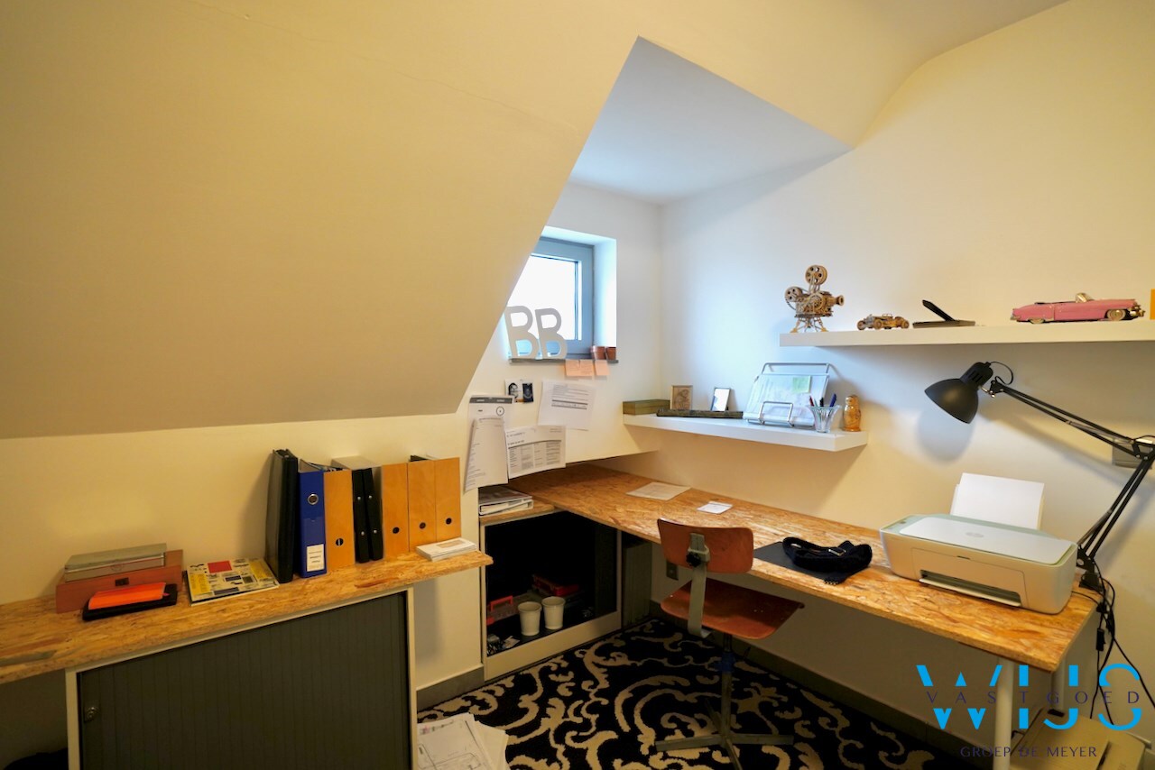 Gezellig tweeslaapkamer appartement met terras te Assenede ! 