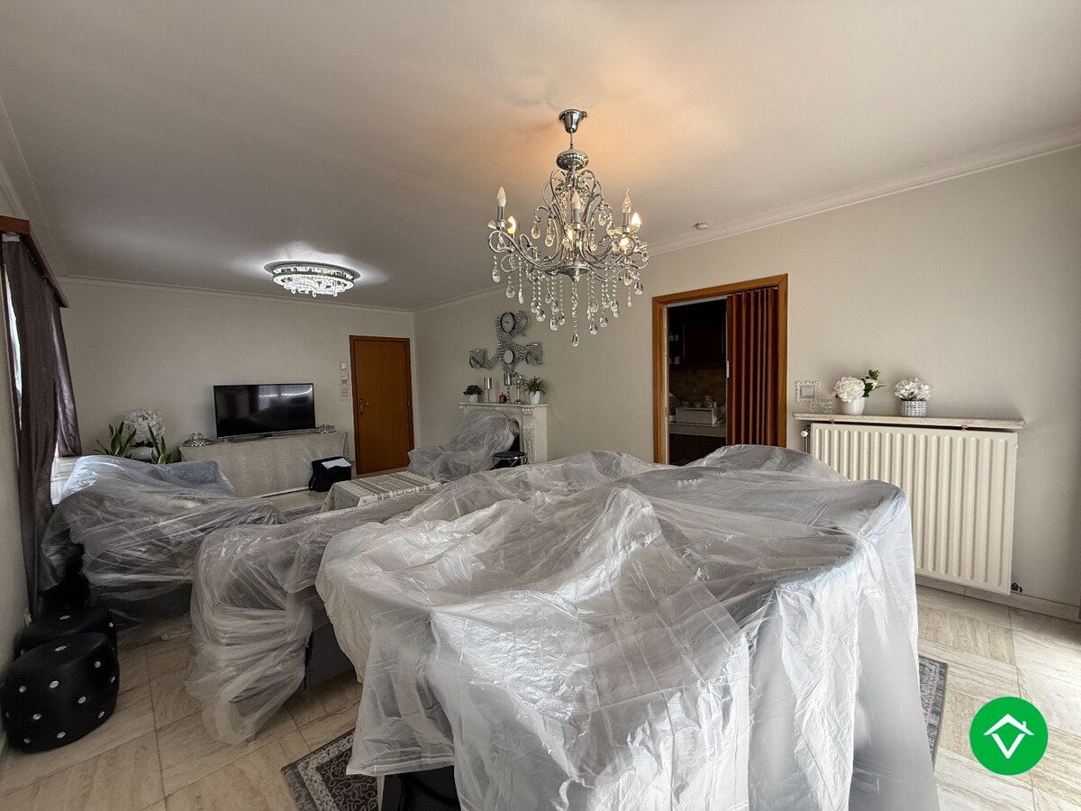 Drie-slaapkamerappartement met terras in rustige residentie centrum Roeselare 