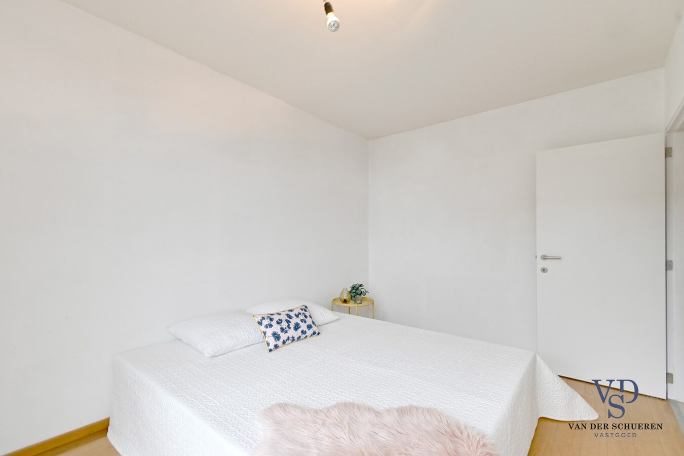 Eigentijds appartement in centrum Eke. 