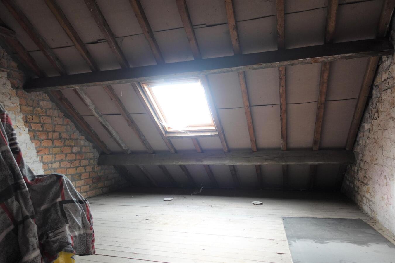 Rijwoning met tuin in centrum Eernegem 