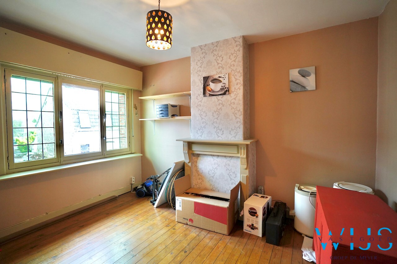 Te renoveren karaktervolle gezinswoning te Eeklo ! 