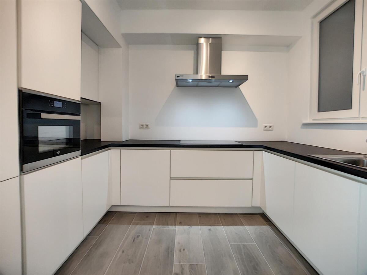 Uiterst knap gerenoveerd appartement van 114m² en 9 meter gevel - Zeebrugge 