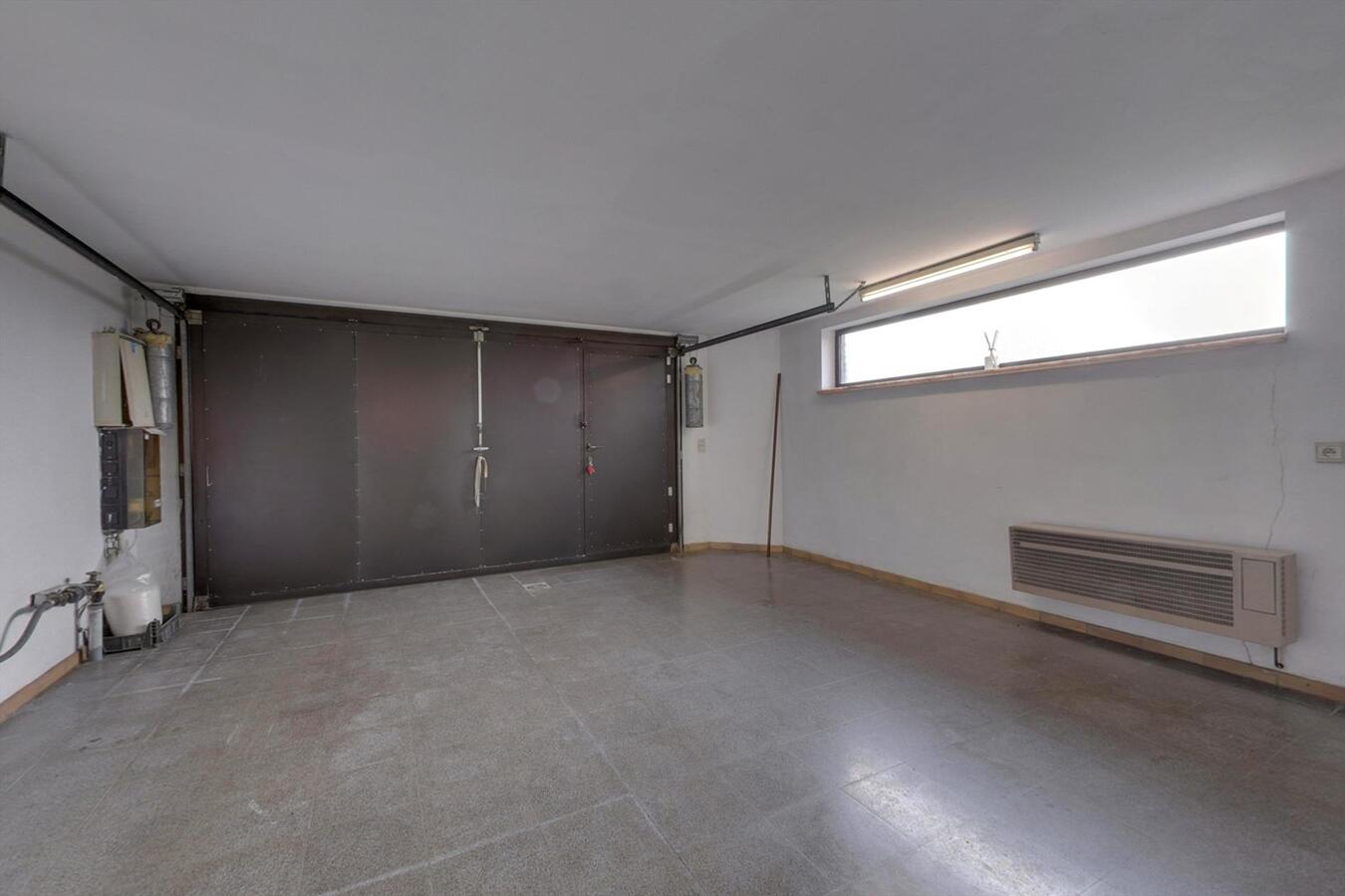 Rustig gelegen villa met garage 