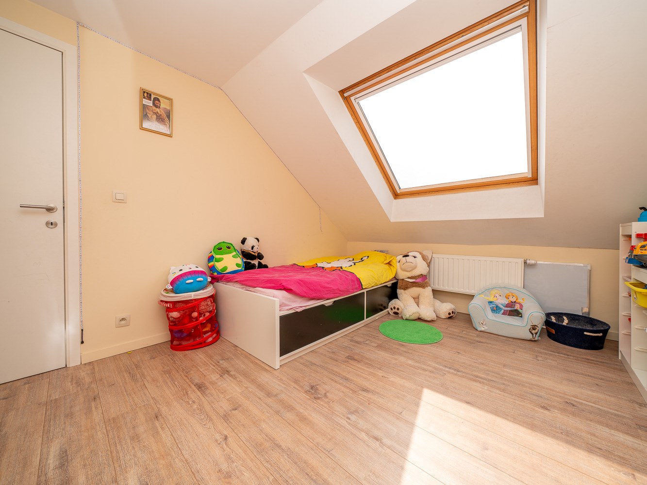 Volledig gerenoveerde 3-kamer woning met tuin 