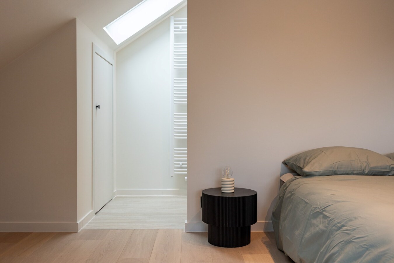 Volledig gerenoveerde HOB op een toplocatie te Kapellen! 