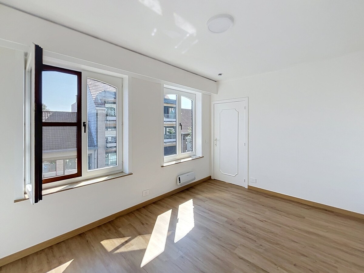 Gerennoveerd appartement in hartje Aalter op TOPLOCATIE 