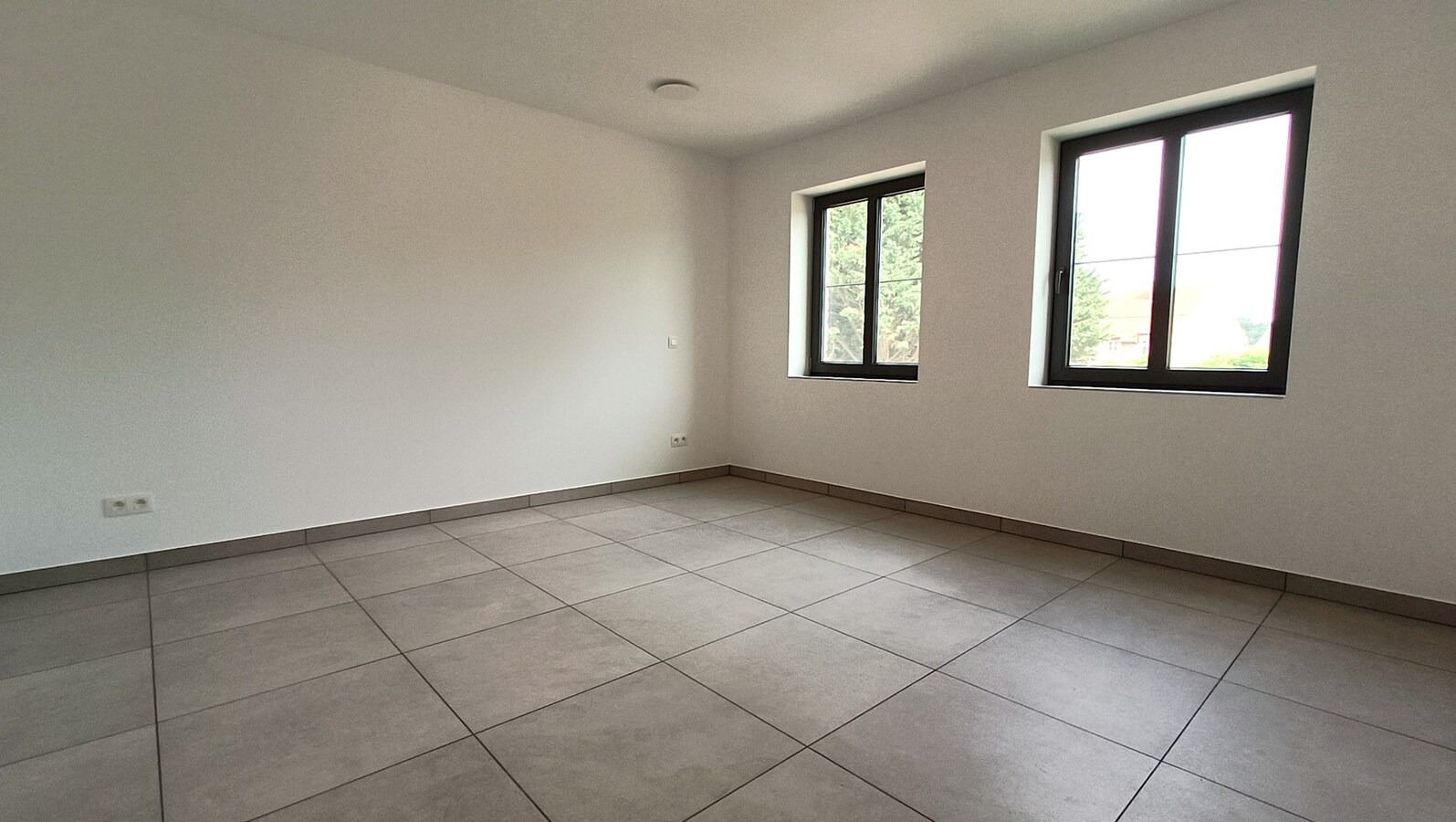 Nieuwbouw woning met tuin, terras en 3 slaapkamers 