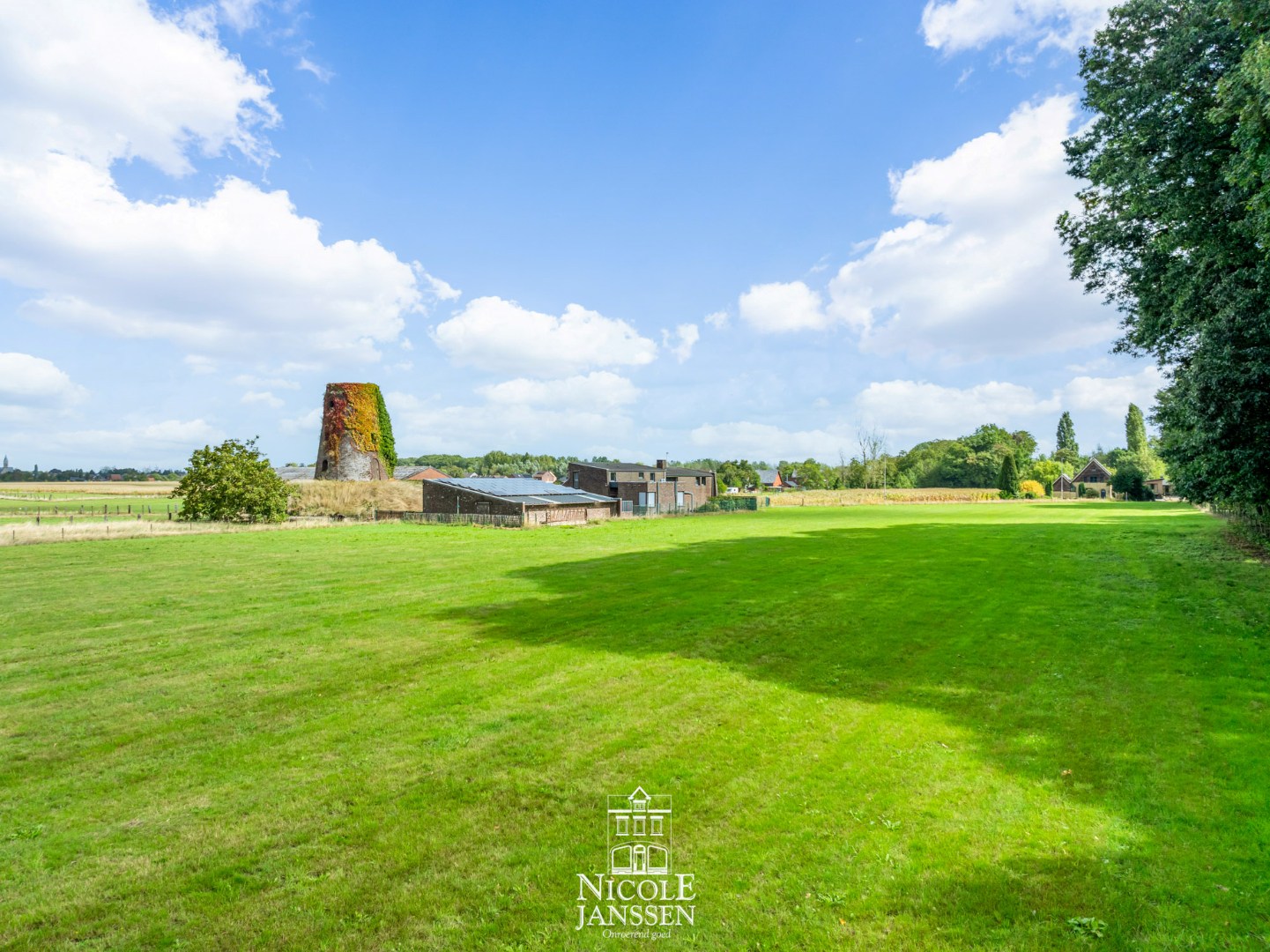 Ruim perceel van 1ha 68a 77ca 