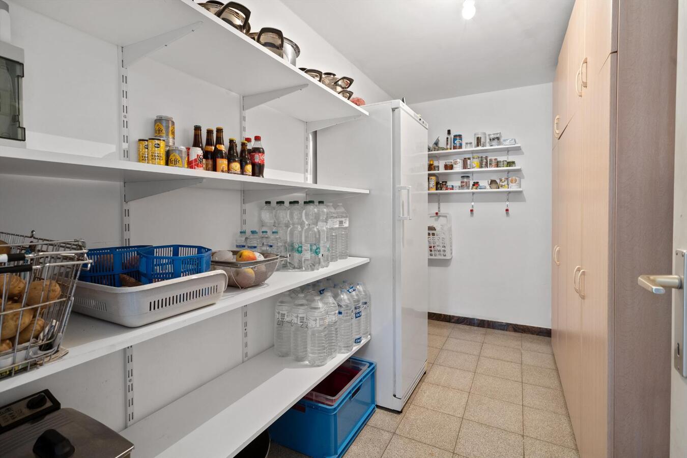 Ruime halfopen woning met 5 slaapkamers in het Centrum van Houthulst 