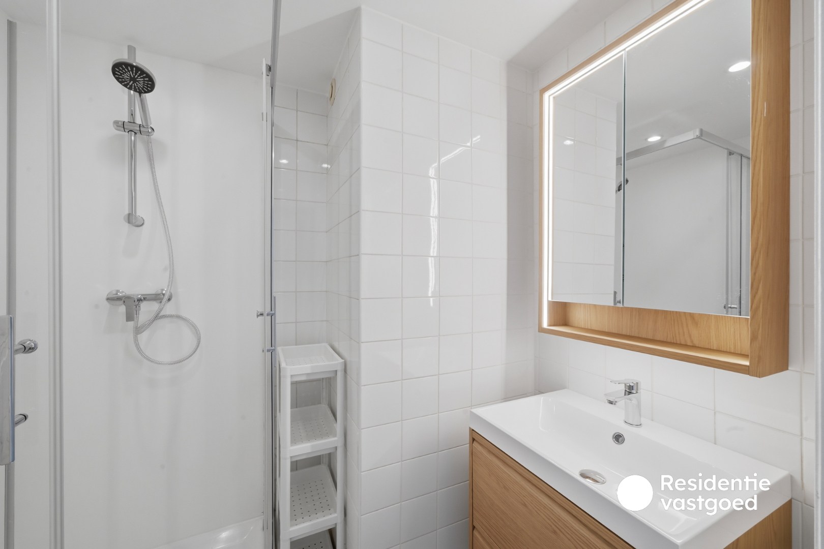 Instapklaar  2 slaapkamer appartement te Bredene 