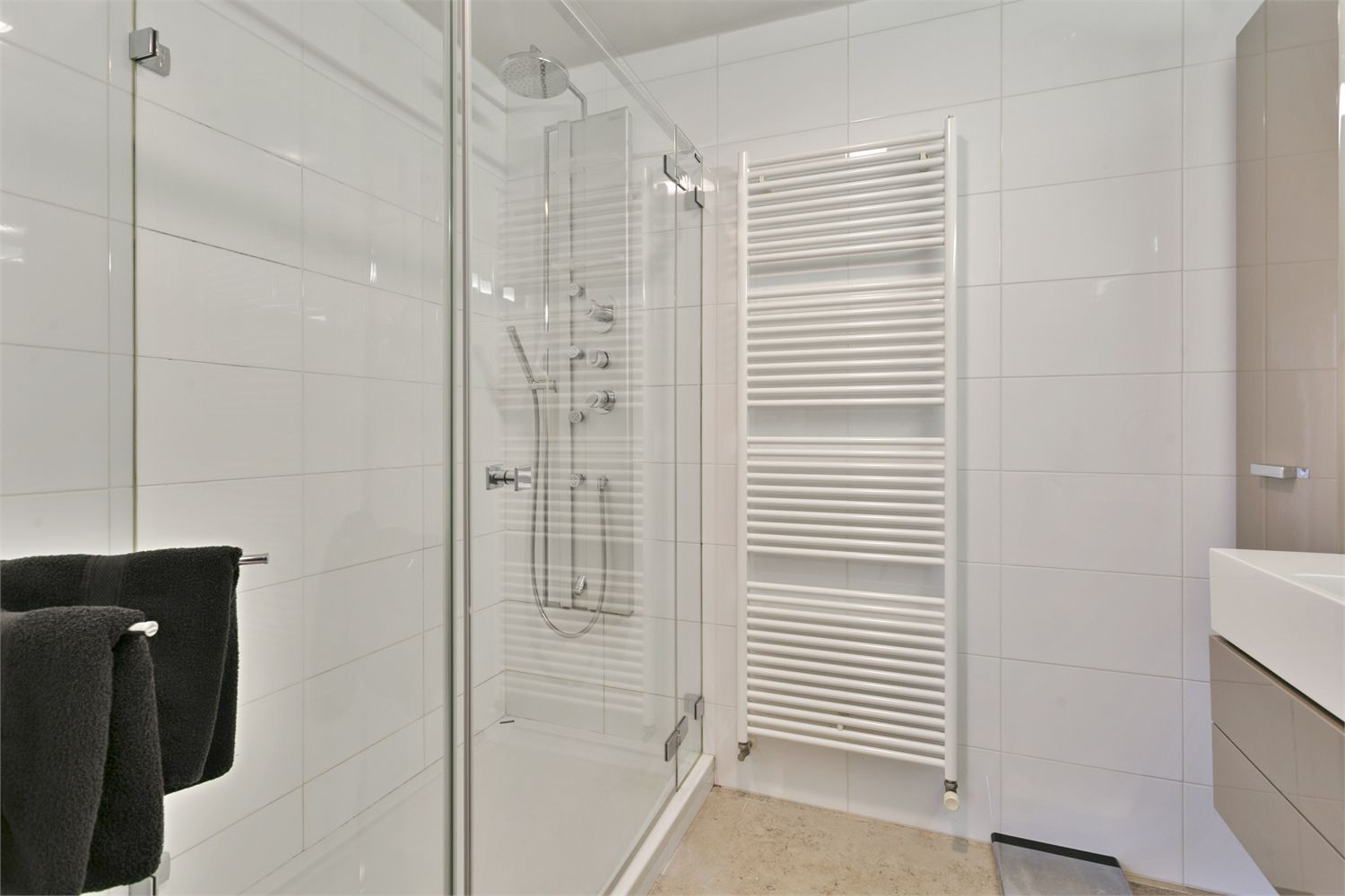 Dakappartement te koop. 